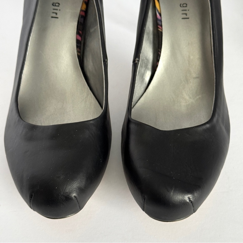 Madden Girl Getta Round Toe Classic Platform Heels Size 10 - Picture 3 of 13